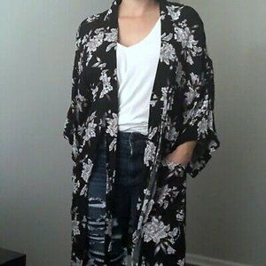 Spiritual Gangster black floral kimono